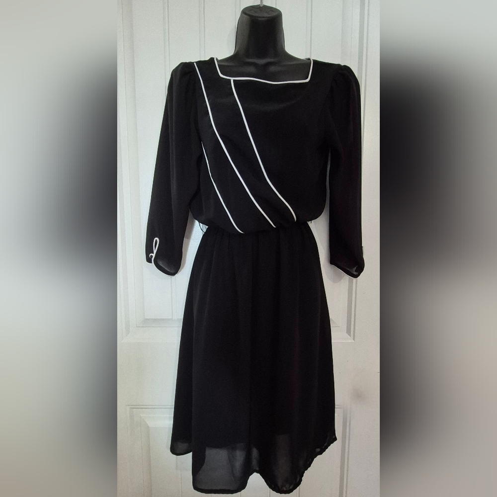 Vintage Black Sheath Dress with Bishop Sleeves and Square Neck